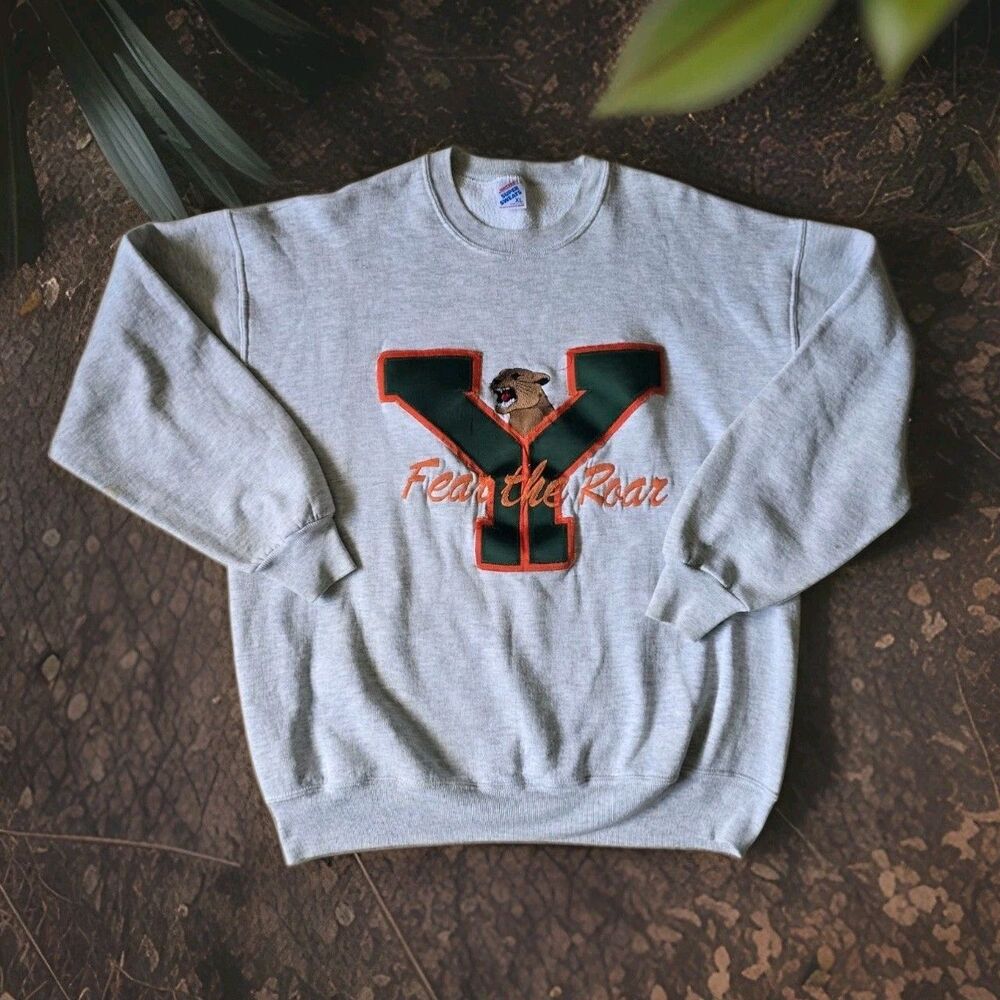 BYU Cougars Embroidered Sweatshirt Mens Long Sleeve Jerzees XL USA Vintage